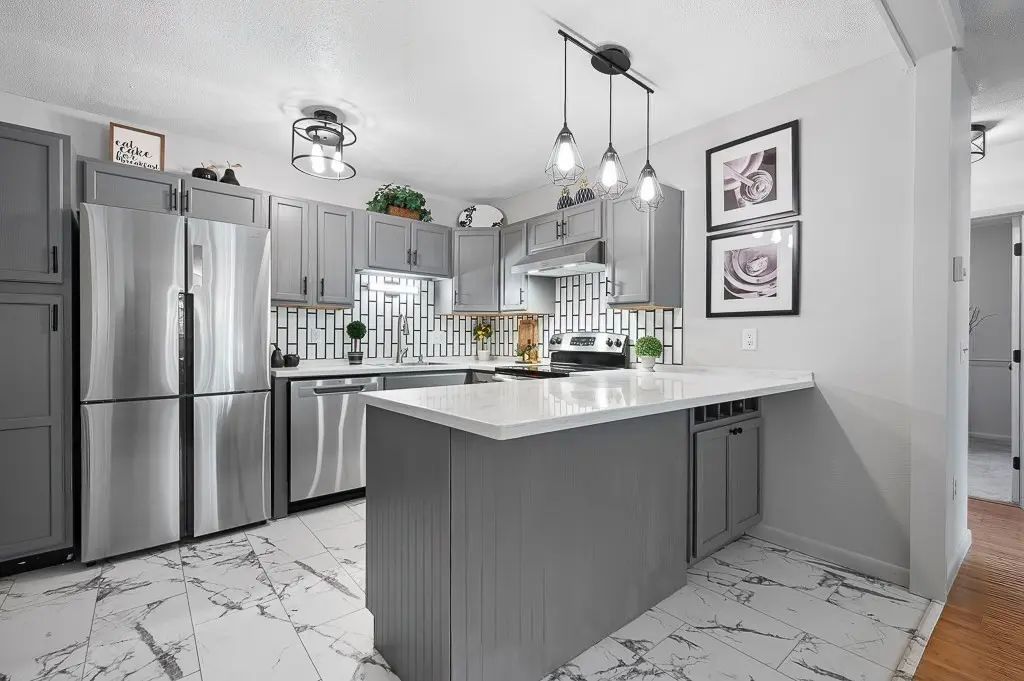 75 Leonard #75, Boxborough
