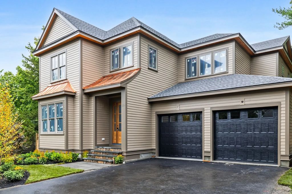 564 Chestnut St, Needham