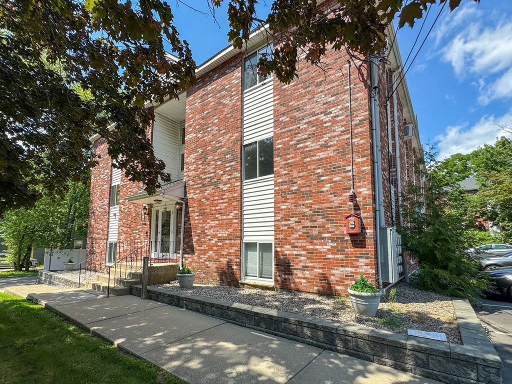 212 Fisher St #a7, North Attleboro