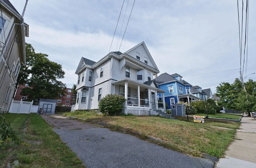 82 Hawthorne St, Malden