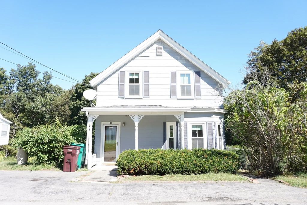 57 Llewellyn St, Lowell