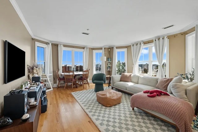 39 Dorchester Street #18, Boston