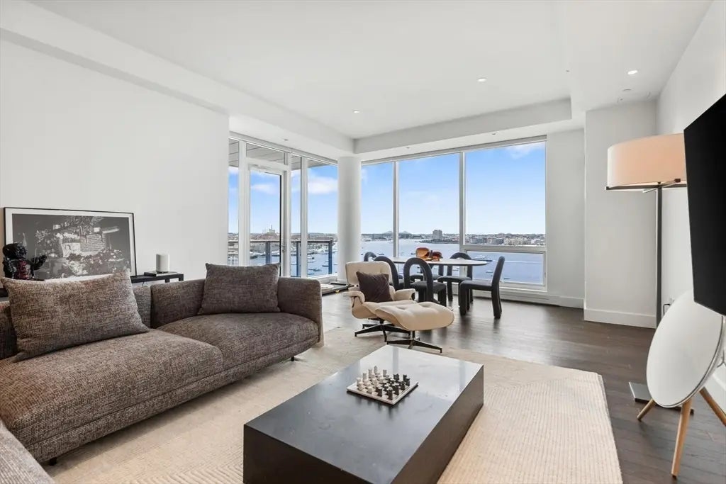 22 Liberty Drive #10d, Boston