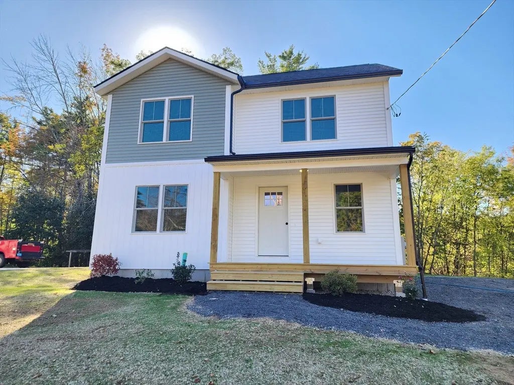 27 Cottage St, Winchendon