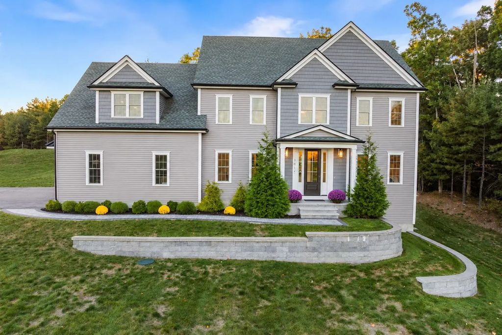 381 Prospect St, Franklin