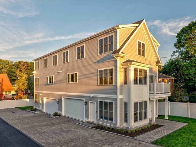5-7 Vassall St, Quincy