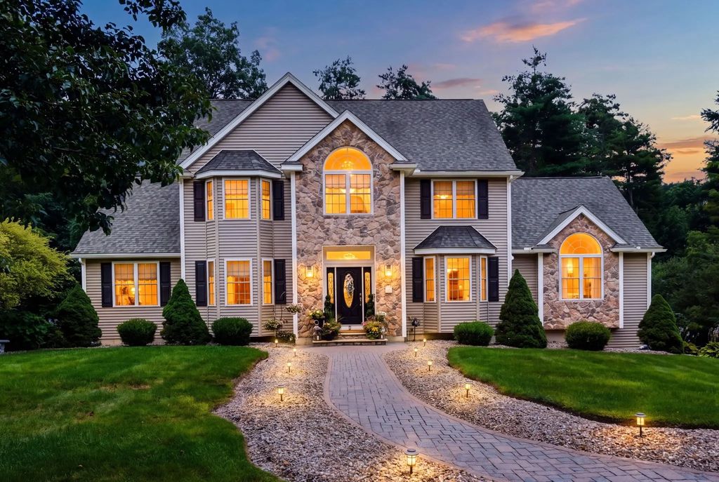 5 Patrick Way, Methuen