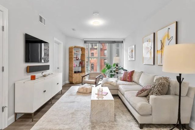 771 Harrison Avenue #208, Boston