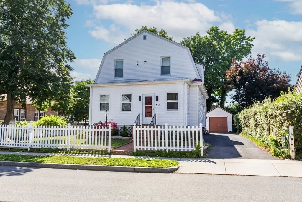 78 Arnold St, Quincy