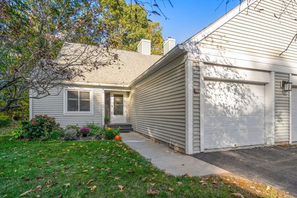129 Stone Ridge Rd #129, Franklin