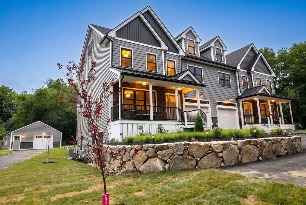 15 Park Street #b, North Reading