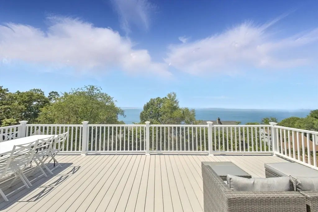 106 Rocky Hill Rd, Plymouth