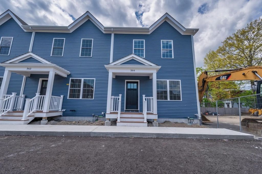 364 High St, Fall River