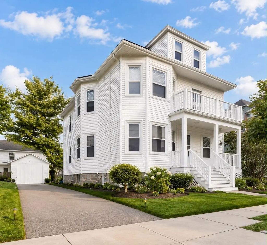 22 James St #24, Quincy