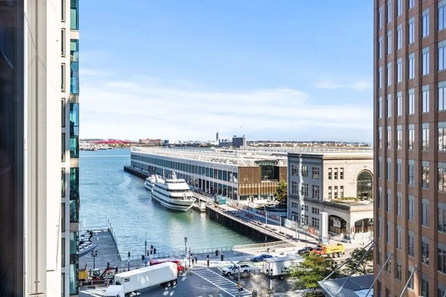 135 Seaport Blvd #906, Boston
