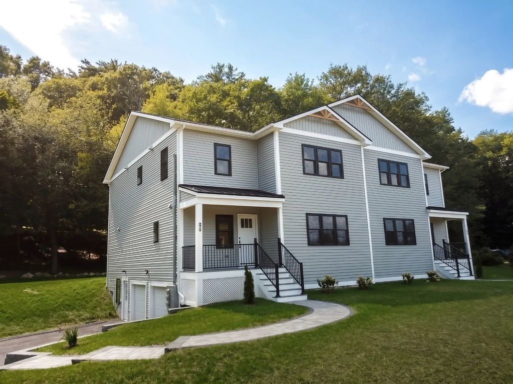 27 Rollins #b, Groveland