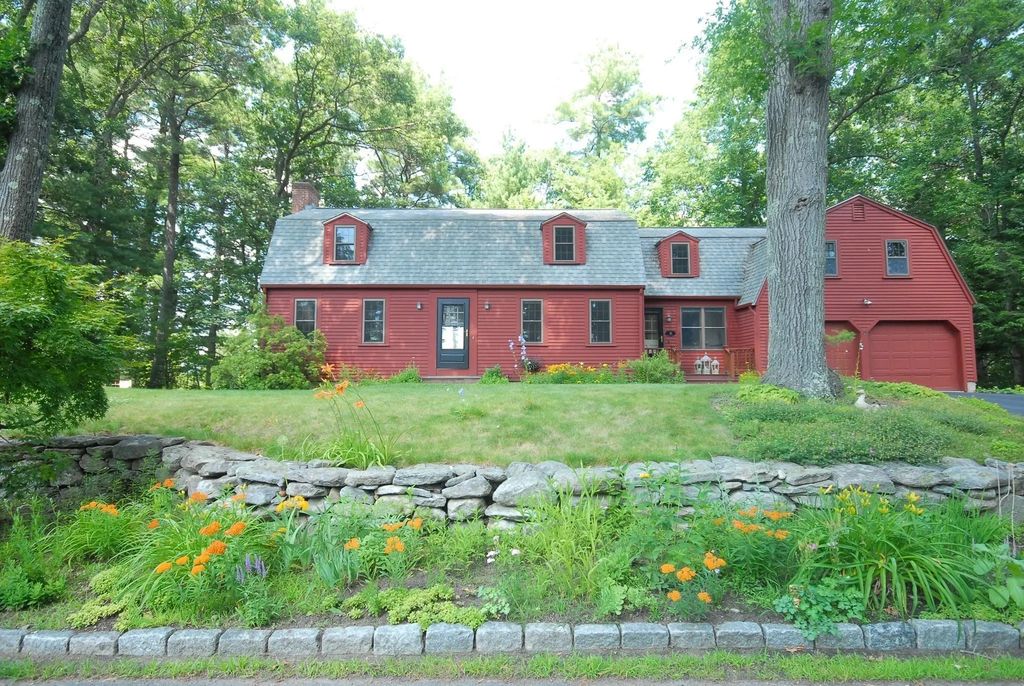46 Tarbell Spring, Concord