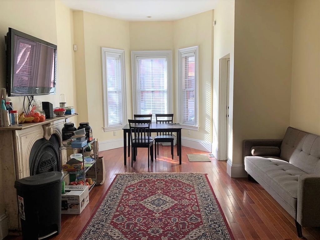 21 Worthington #1, Boston