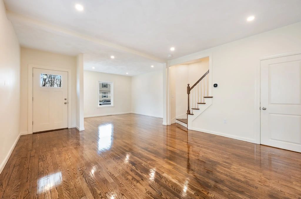2-4 Brechin Ter, Andover