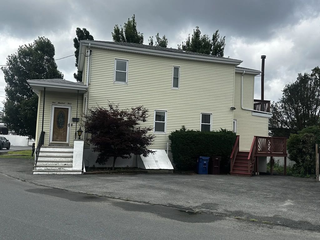 103 Sagamore, Revere