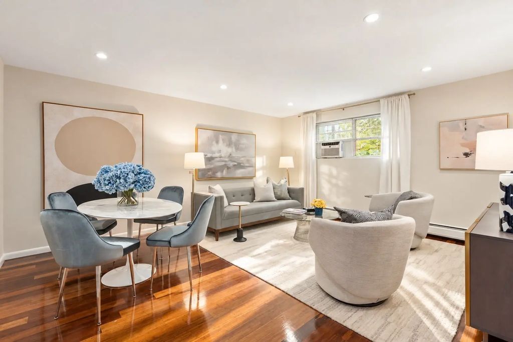 804 Centre St #8, Boston