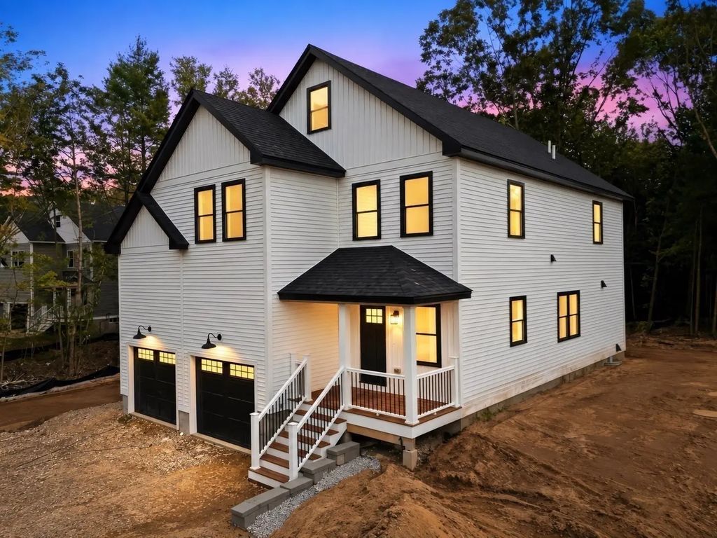 38 Elmwood St #4, Salisbury
