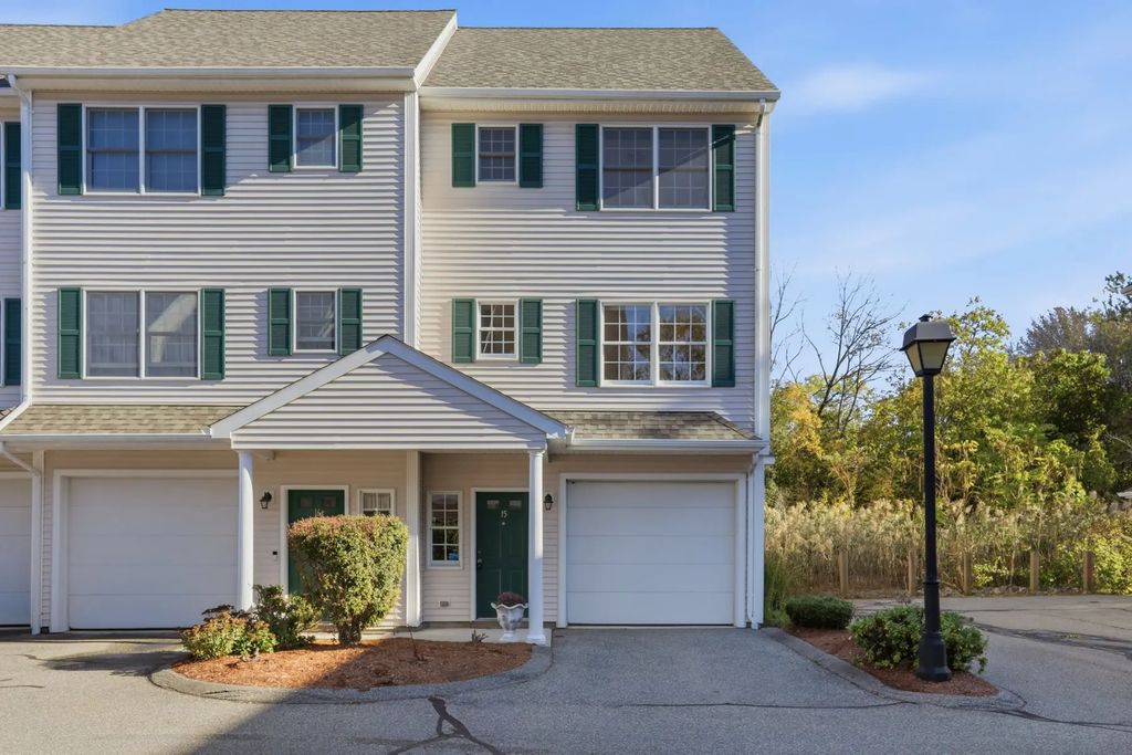 252 Albion St #15, Wakefield