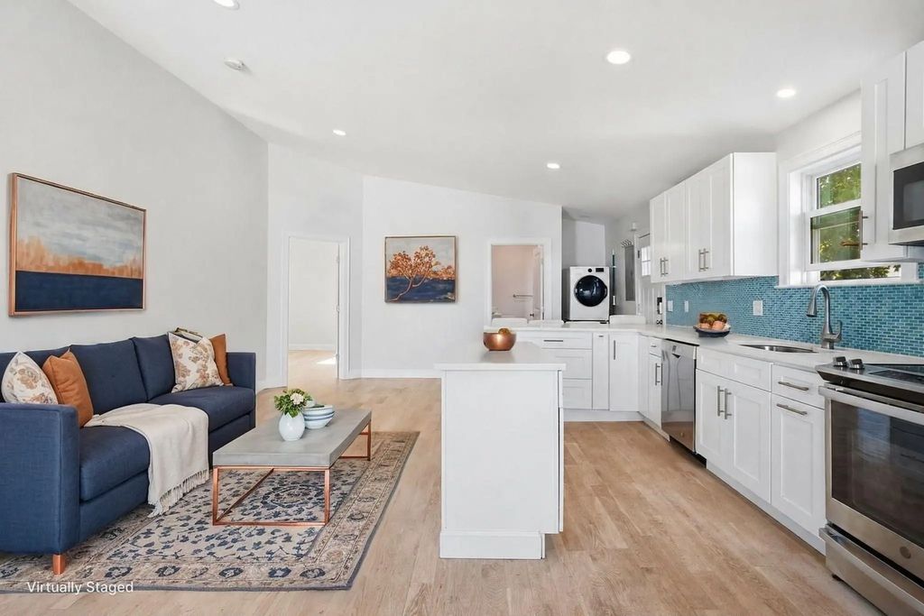 34 Underhill Street ##4, Winthrop