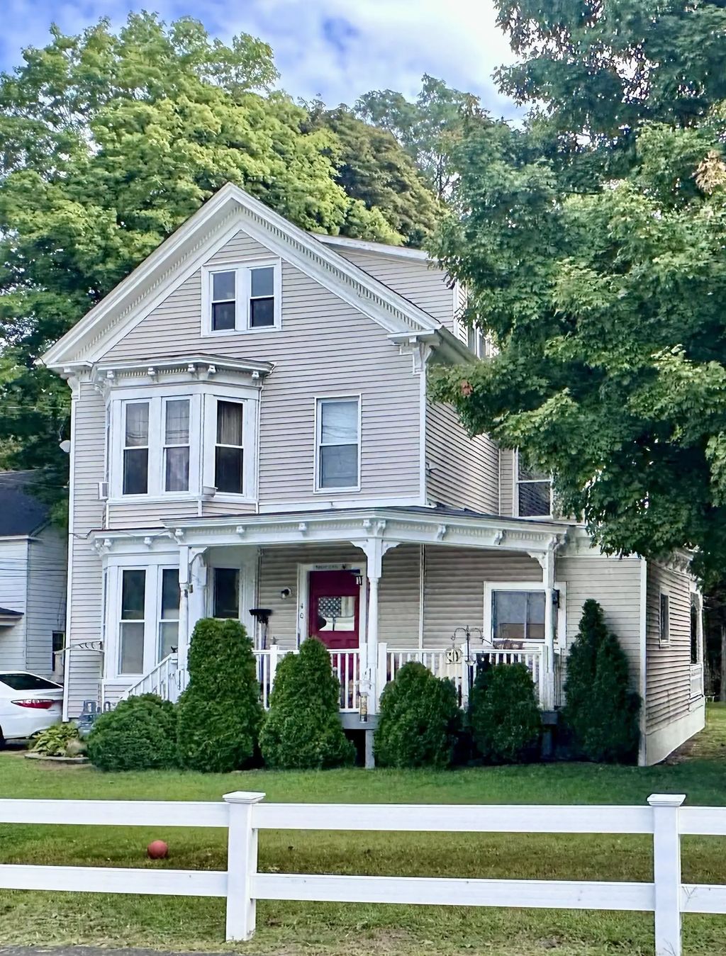 40 Central St, West Boylston