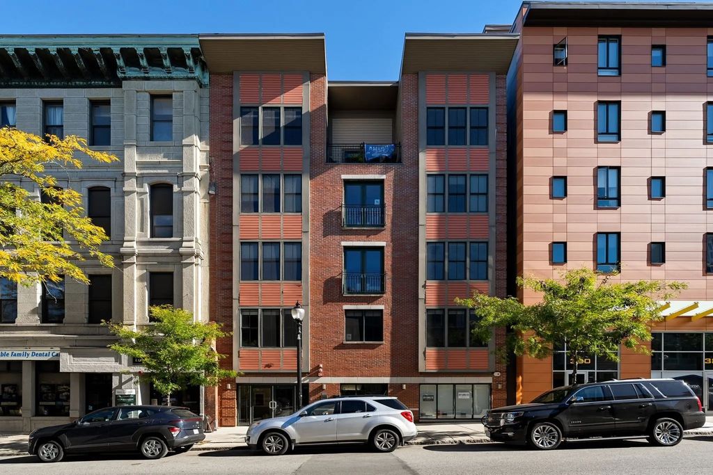 374-378 W Broadway #3, Boston