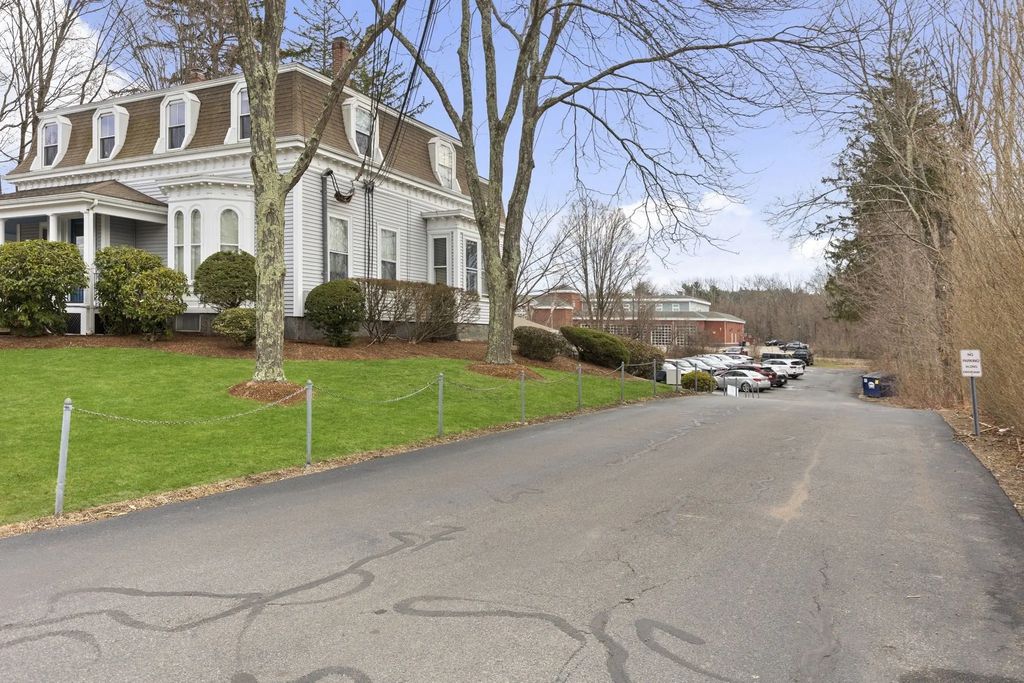 155 South St #205, Wrentham