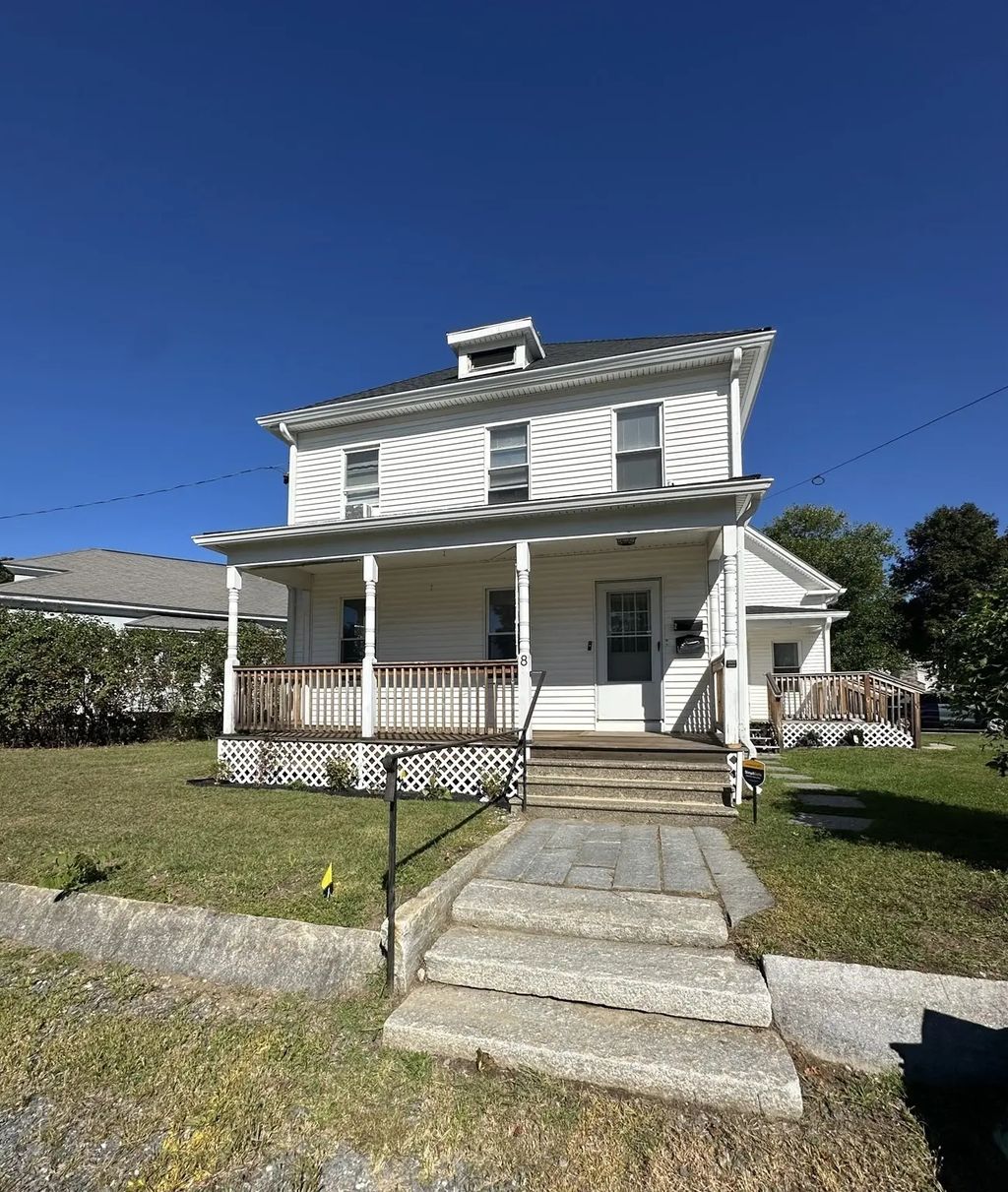 8 Highland St #1, Clinton
