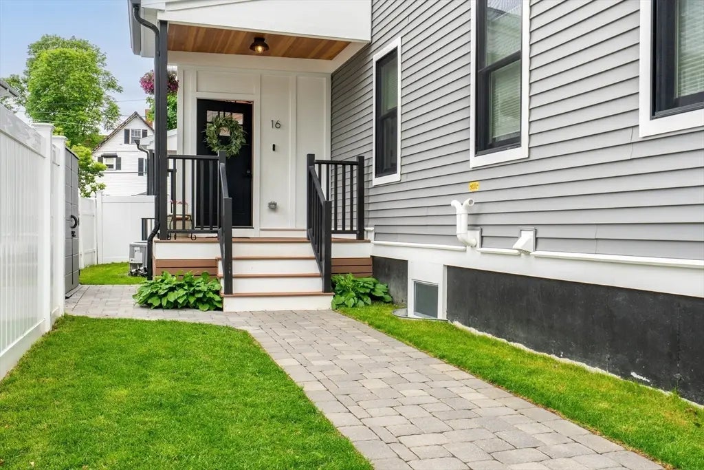 16 Walker St #16, Medford