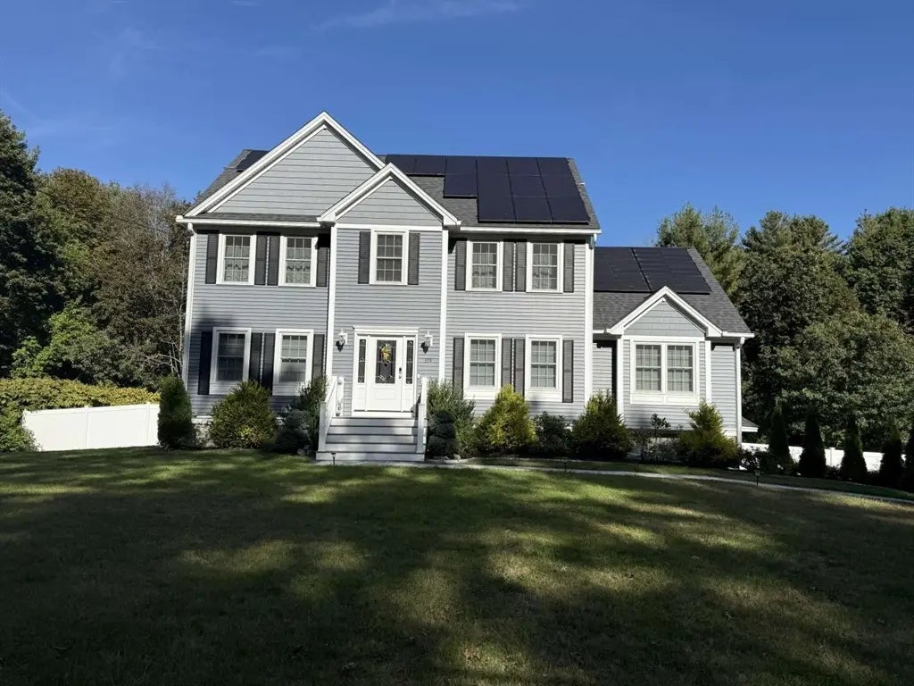 399 North St, Tewksbury