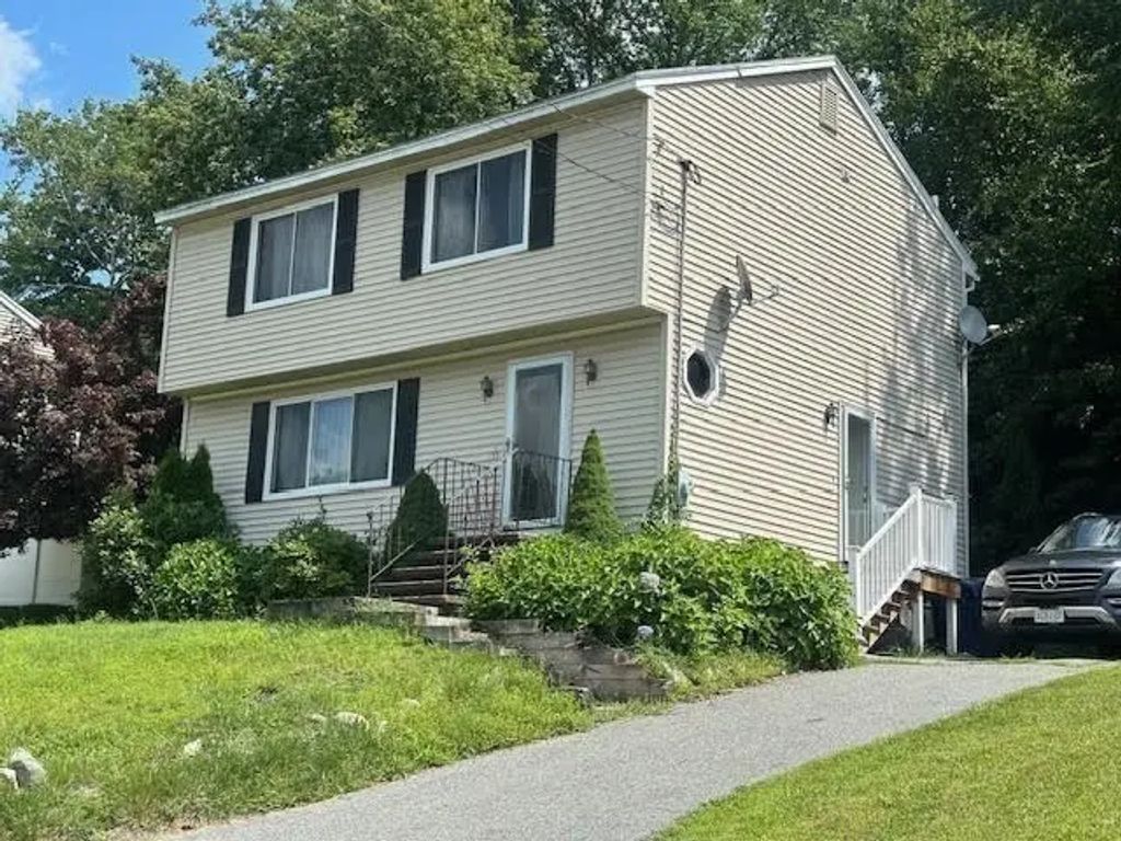 155 A Street, Dracut