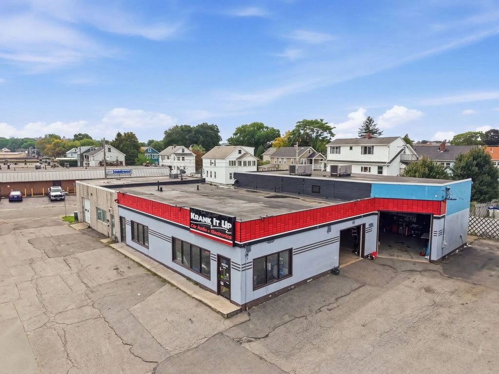 175 Mystic Ave, Medford