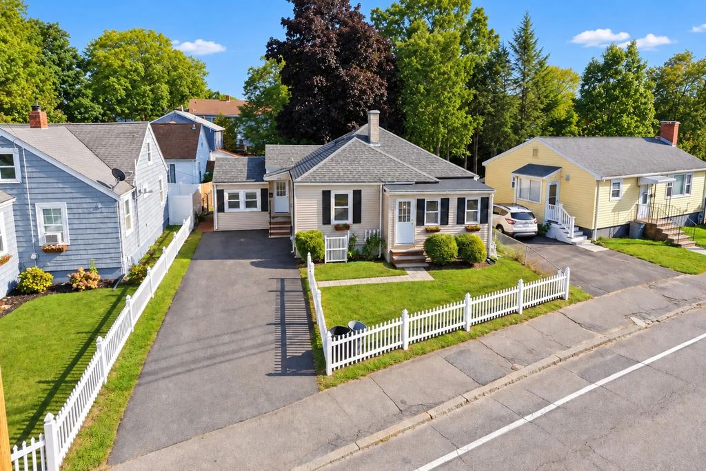 136 W Squantum St., Quincy