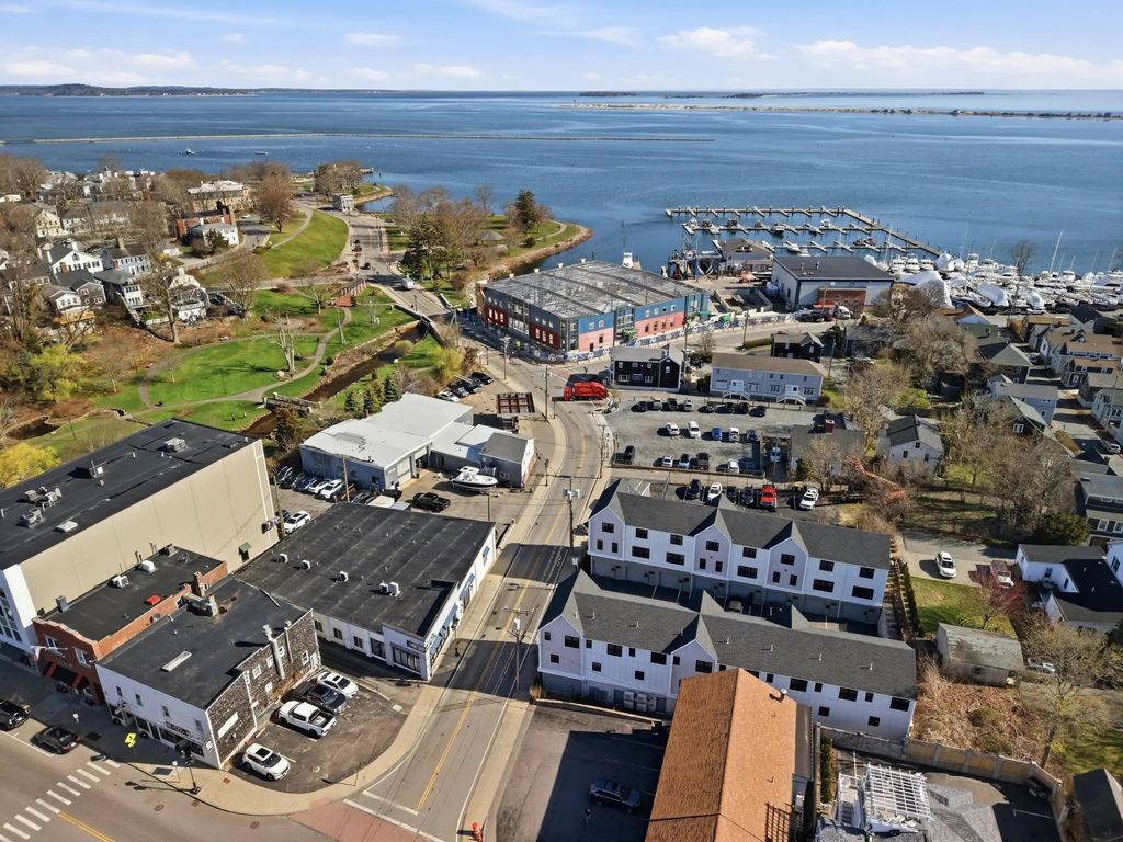 5 Water Street #3, Plymouth