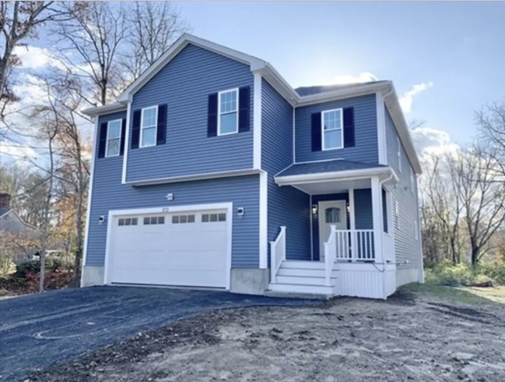 8 Morses Ln, Acushnet