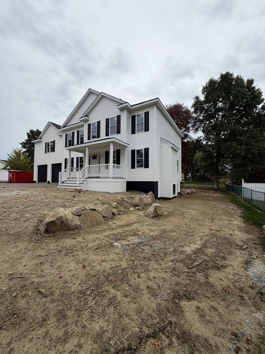 8 Morses Ln, Acushnet