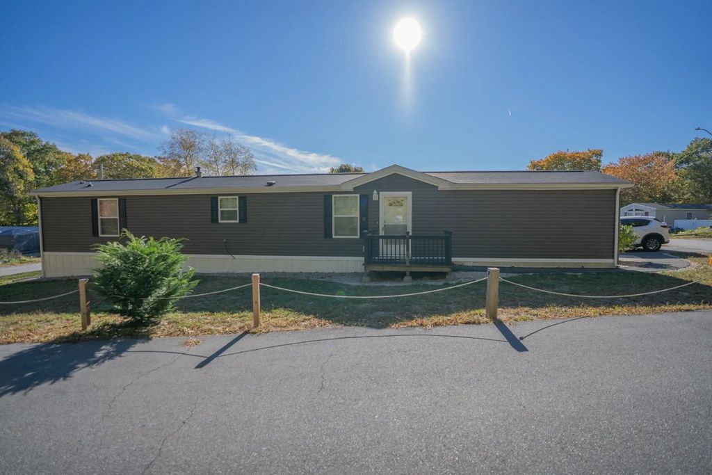 12 Patriot Circle, Plymouth
