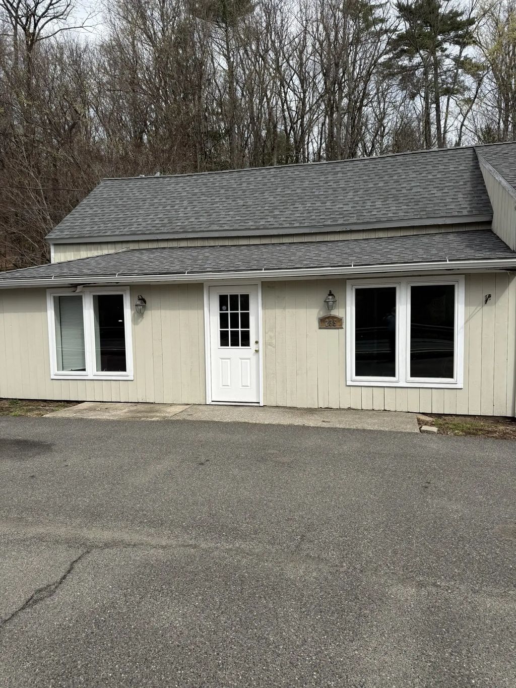 235 French King Hwy, Gill
