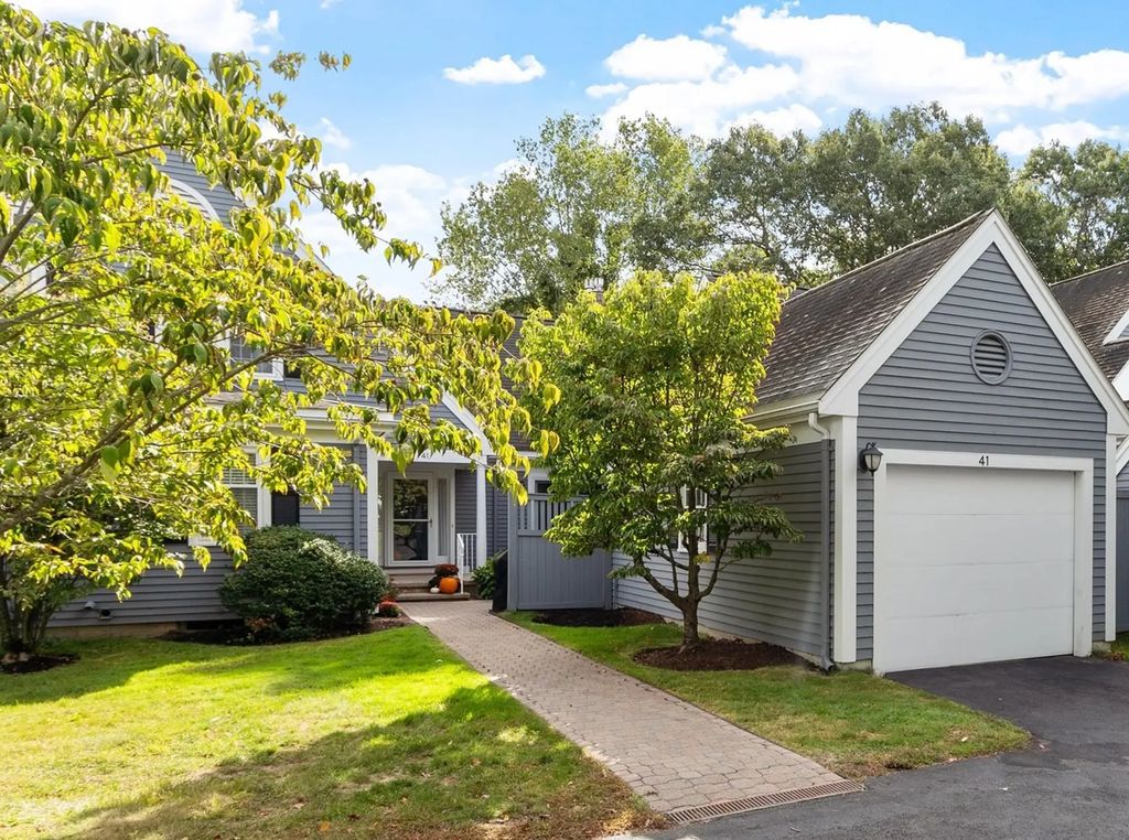 41 Mitchell Grant Way #41, Bedford