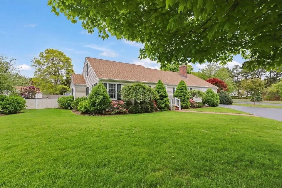 8 Viking Rock Rd, Yarmouth