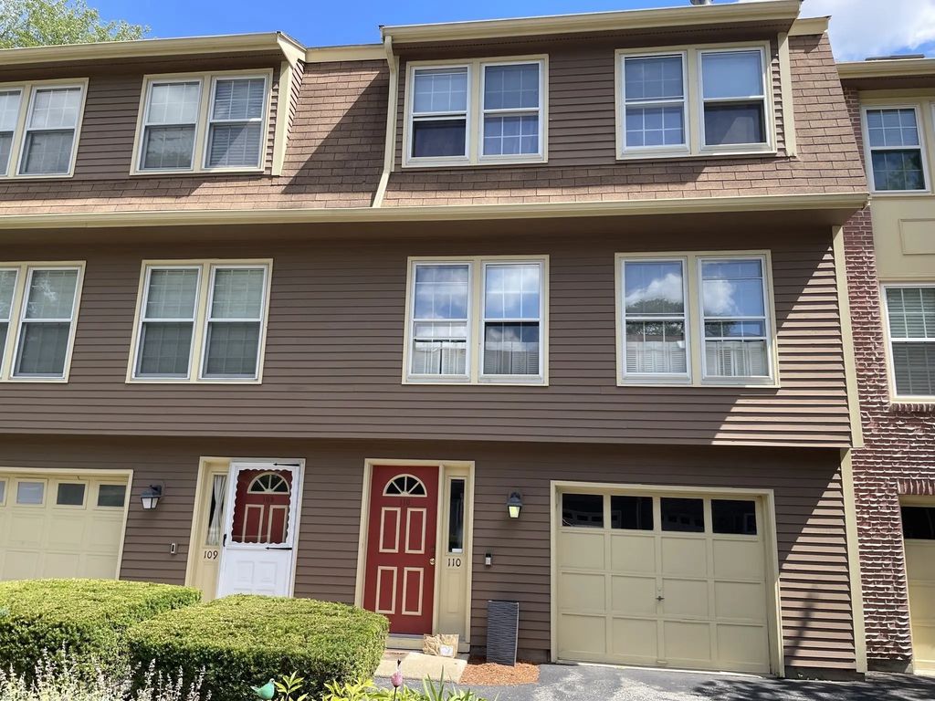 110 Heritage Dr #110, Tewksbury