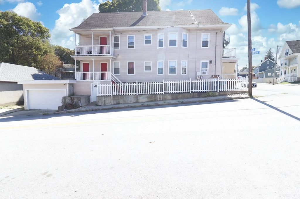 267 Ames Street #2, Lawrence