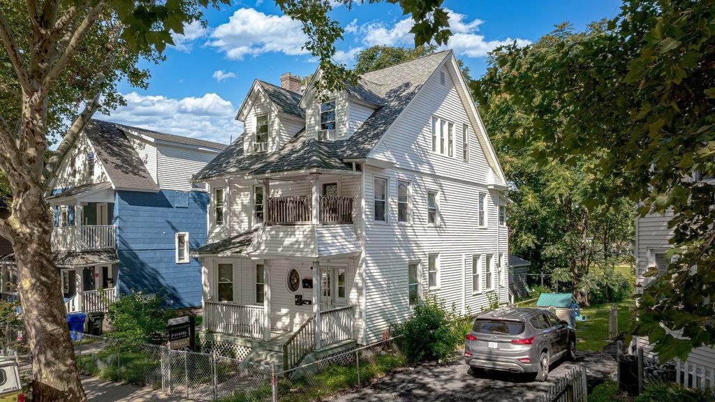 76 Acushnet Ave, Springfield