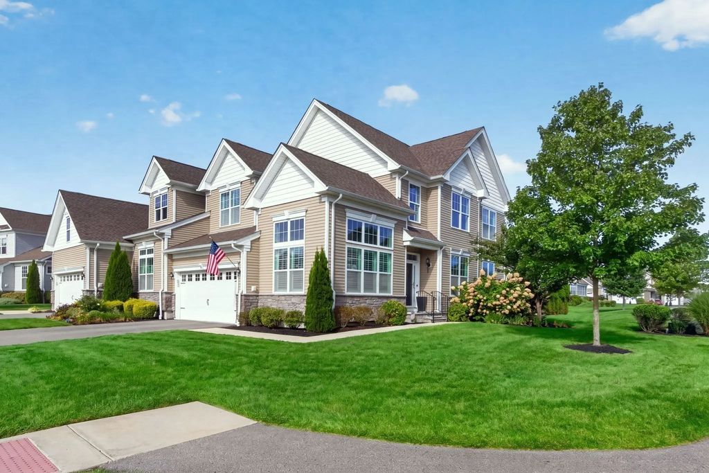 29 Henry Way #29, Millis