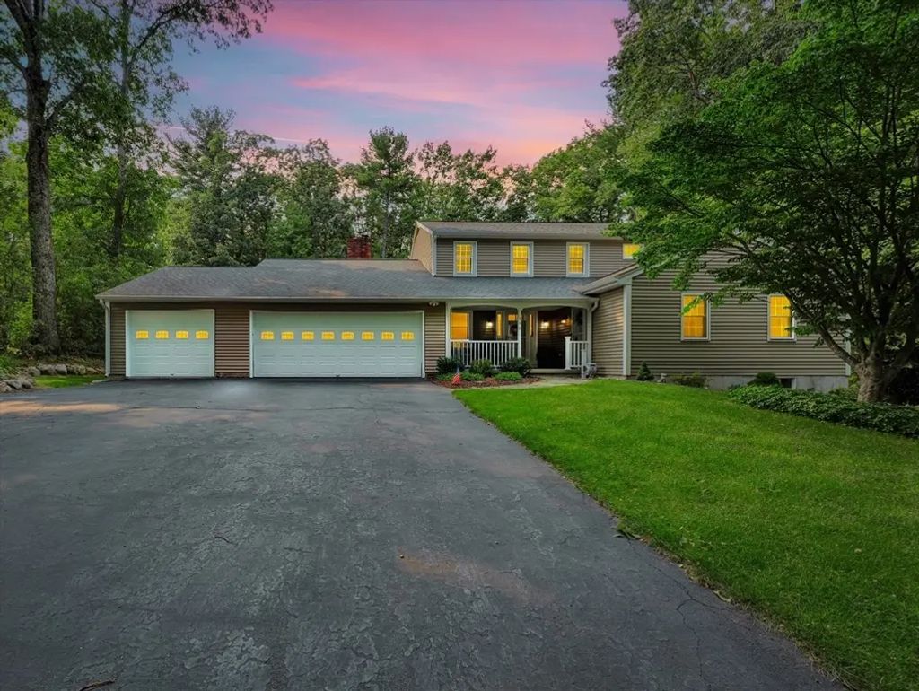 198 Meadow Wood Dr, Holden