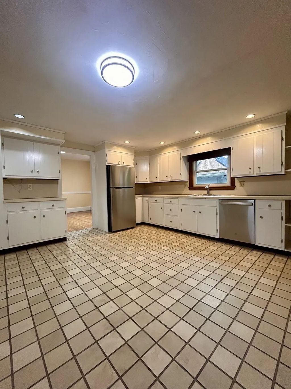 53 Oakland St #2, Medford